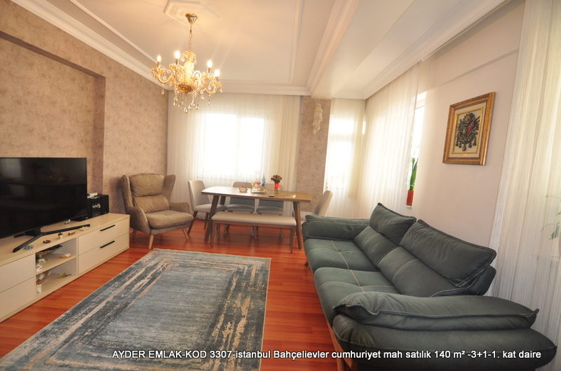 istanbul Bahçelievler cumhuriyet mah satılık 140 m² -3+1-1. kat daire