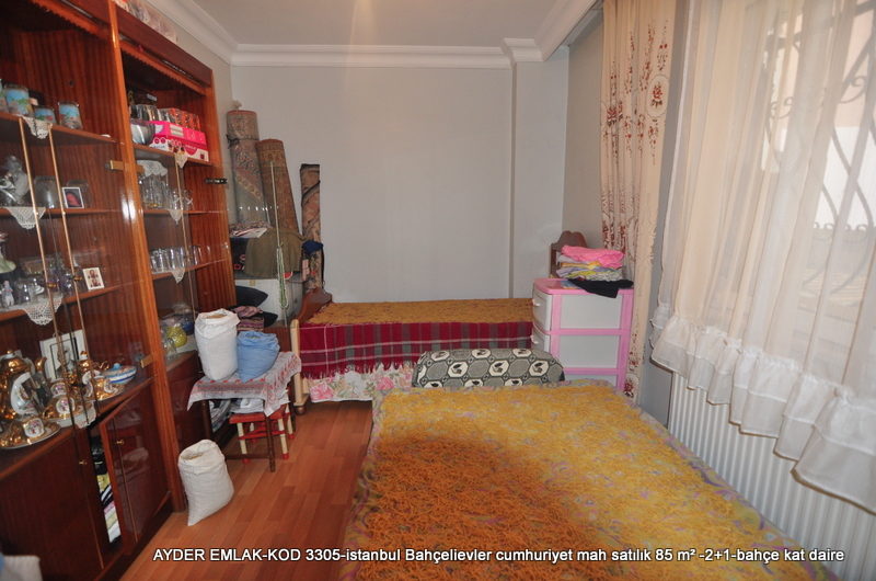 istanbul Bahçelievler cumhuriyet mah satılık 85 m² -2+1-bahçe kat daire