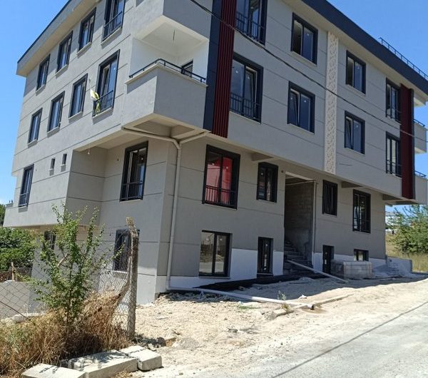 istanbul Arnavutköy mehmet Akif mah de havalimana yakın satılık 90m² 2+1 –sıfır 1. Kat daire