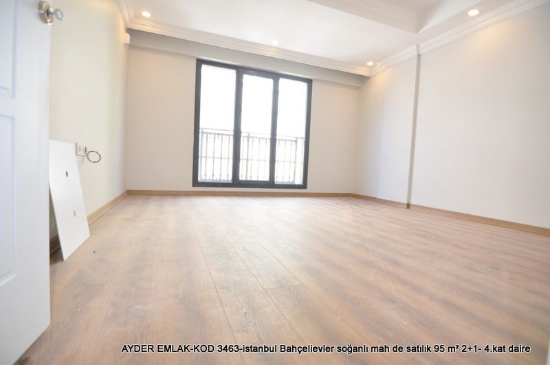 istanbul Bahçelievler soğanlı mah de satılık 95 m² 2+1- 4.kat daire