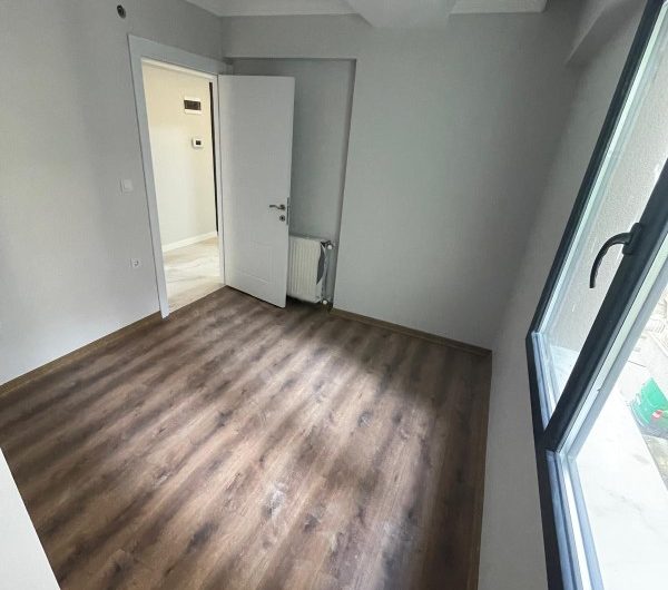 istanbul Bahçelievler soğanlı mah de satılık 95 m² 2+1- 4.kat daire