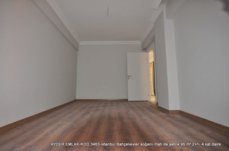 istanbul Bahçelievler soğanlı mah de satılık 95 m² 2+1- 4.kat daire