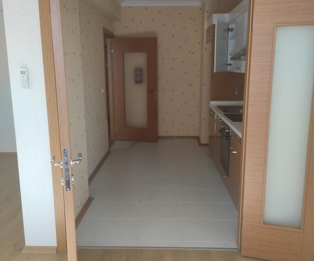 havalimanına yakın site içinde kiralık 115 m² 2+1 5.kat daire