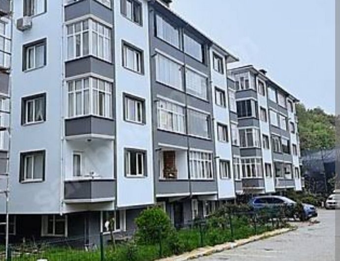 istanbul Arnavutköy istiklal mah de  havalimanına yakın satılık 135 m² 3+1 – 1. kat daire
