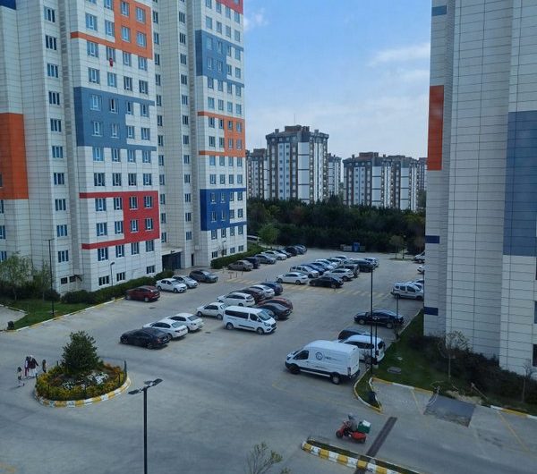 Arnavutköy hadımköy mah de  havalimanına yakın site içinde satılık 115 m² 2+1 – 6. kat daire