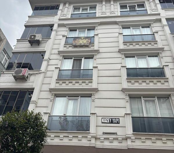istanbul Bahçelievler Cumhuriyet mahde kiralık 80m² 2+1-3. kat daire