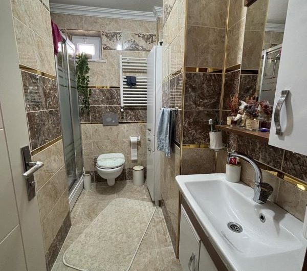 istanbul Bahçelievler Cumhuriyet mahde kiralık 80m² 2+1-3. kat daire