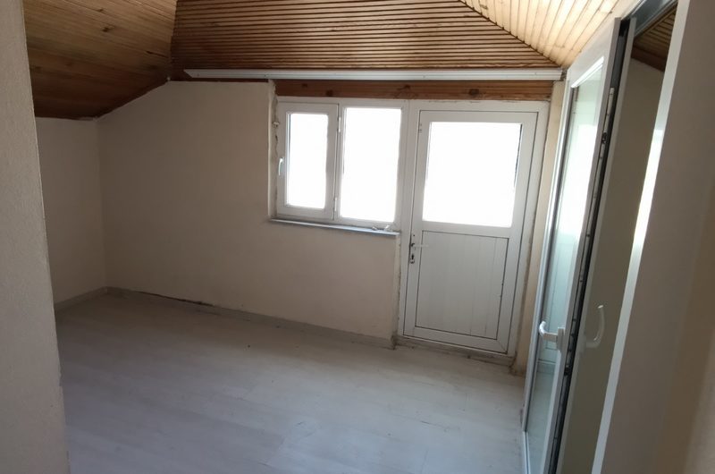 taşoluk Adnan menderes mah de  havalimanına yakın satılık 175 m² 4+1 – dubleks. kat daire