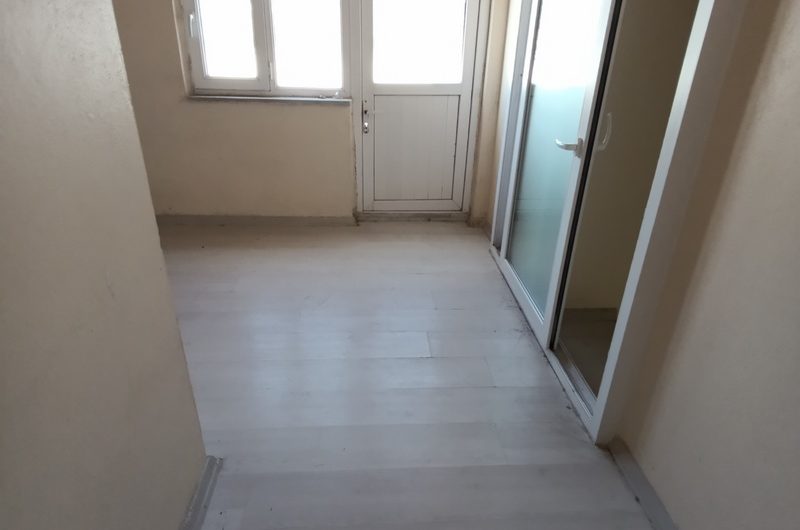 taşoluk Adnan menderes mah de  havalimanına yakın satılık 175 m² 4+1 – dubleks. kat daire