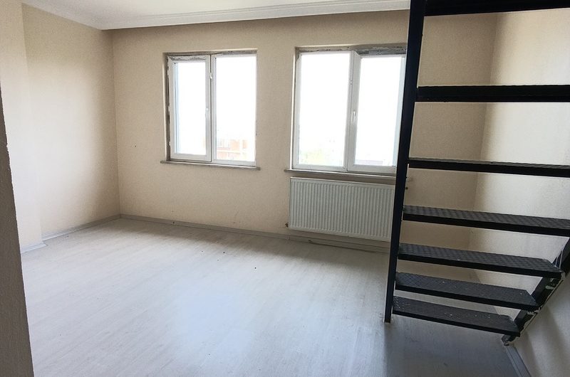 taşoluk Adnan menderes mah de  havalimanına yakın satılık 175 m² 4+1 – dubleks. kat daire
