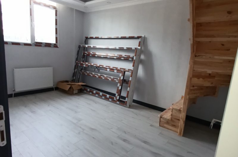 Arnavutköy taşoluk mah de havalimanına yakın satılık 160 m² 5+1 – bahçedubleks. kat daire
