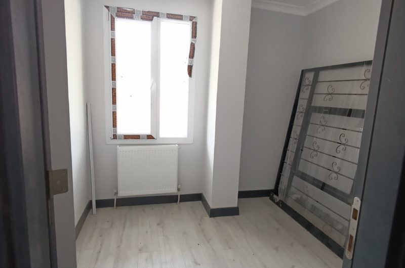 Arnavutköy taşoluk mah de havalimanına yakın satılık 160 m² 5+1 – bahçedubleks. kat daire