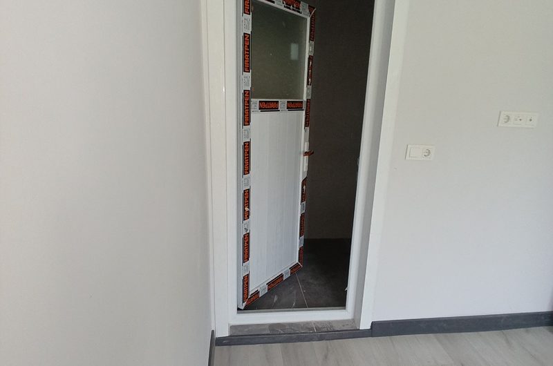 istanbul Arnavutköy taşoluk mah de havalimanına yakın satılık 107m² 2+1 –1.kat daire