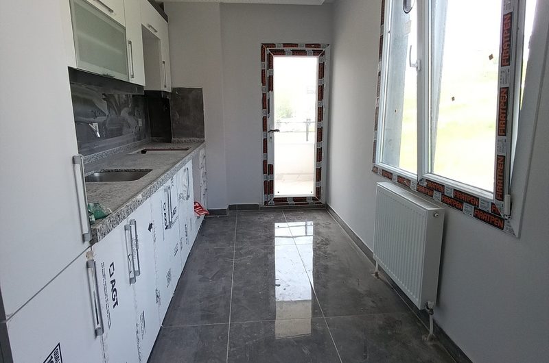 istanbul Arnavutköy taşoluk mah de havalimanına yakın satılık 107m² 2+1 –1.kat daire