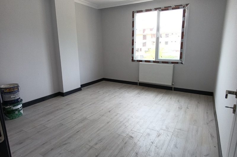 istanbul Arnavutköy taşoluk mah de havalimanına yakın satılık 107m² 2+1 –1.kat daire