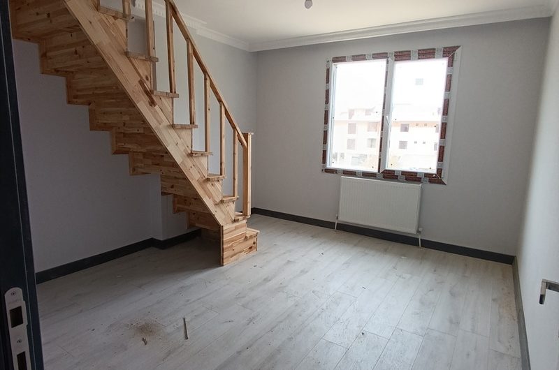 istanbul Arnavutköy taşoluk mah de havalimanına yakın satılık 187m² 4+1 –dubleks.kat daire