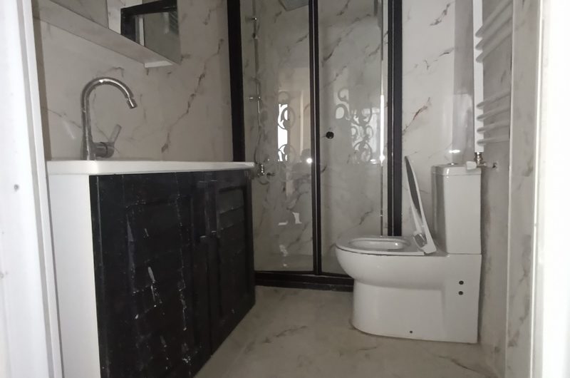 Mustafa kemal paşa mah de havalimanına yakın satılık 180m² 5+1 –bahçe dubleks.kat daire