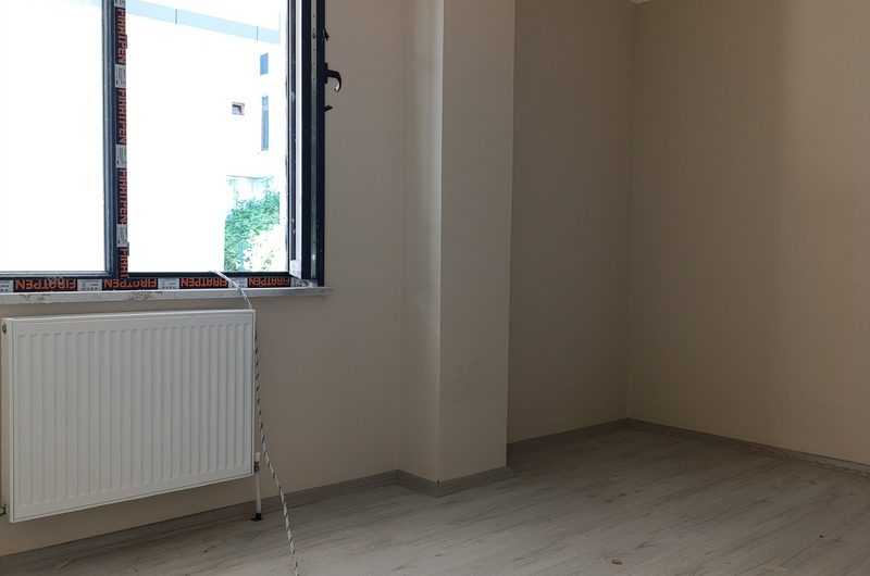 Mustafa kemal paşa mah de havalimanına yakın satılık 180m² 5+1 –bahçe dubleks.kat daire