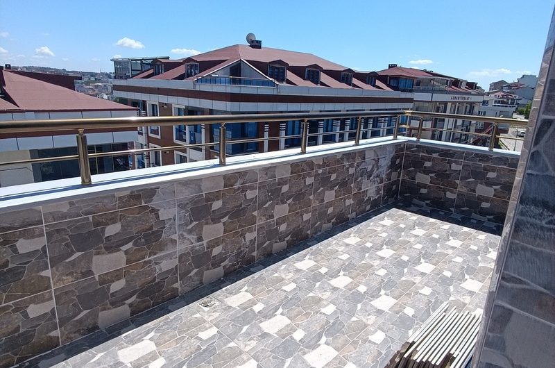 istanbul Arnavutköy Mustafa kemal paşa mah de havalimanına yakın satılık 220m² 7+1 –dubleks.kat daire