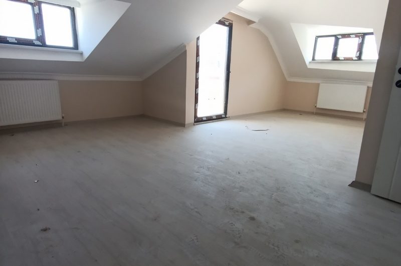 istanbul Arnavutköy Mustafa kemal paşa mah de havalimanına yakın satılık 220m² 7+1 –dubleks.kat daire