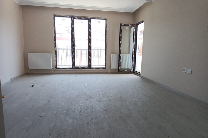 istanbul Arnavutköy Mustafa kemal paşa mah de havalimanına yakın satılık 220m² 7+1 –dubleks.kat daire