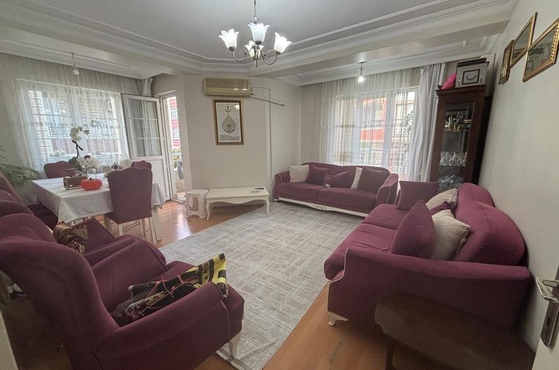 istanbul Bahçelievler cumhuriyet mah de satılık 125m² 3+1- 2.kat daire