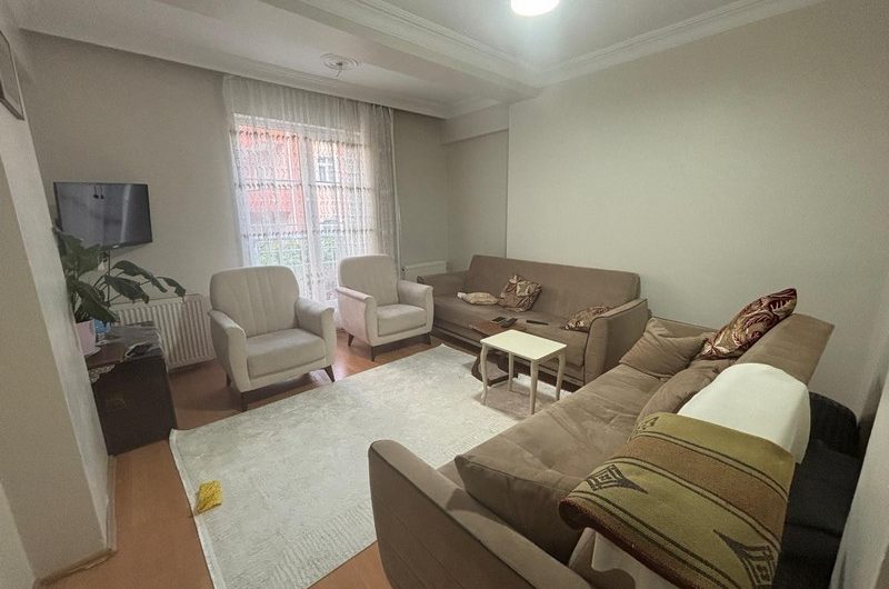 istanbul Bahçelievler cumhuriyet mah de satılık 125m² 3+1- 2.kat daire