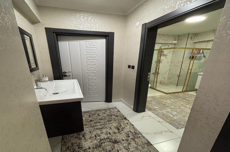 istanbul Bahçelievler soğanlı mah de satılık 200m² 5+1- dubleks.kat daire