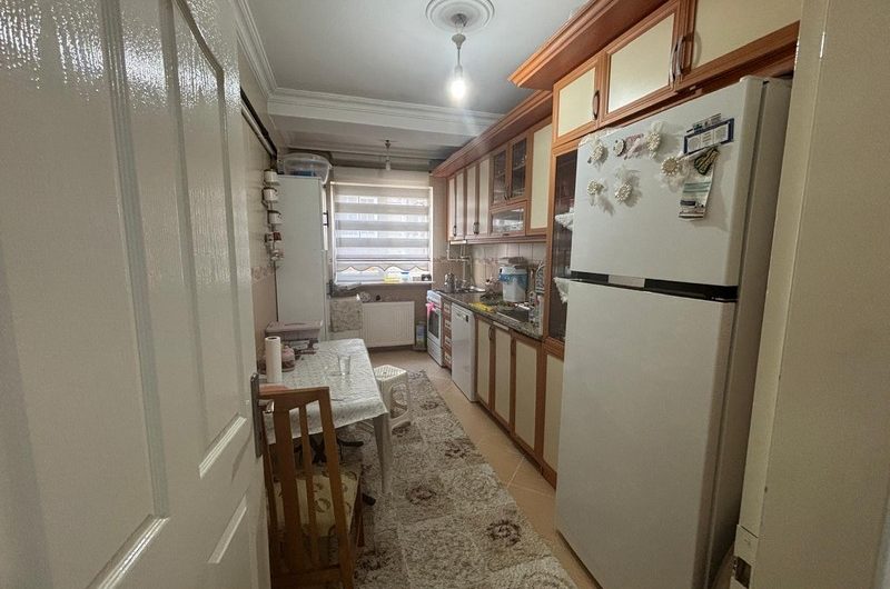istanbul Bahçelievler cumhuriyet mah de satılık 125m² 3+1- 2.kat daire