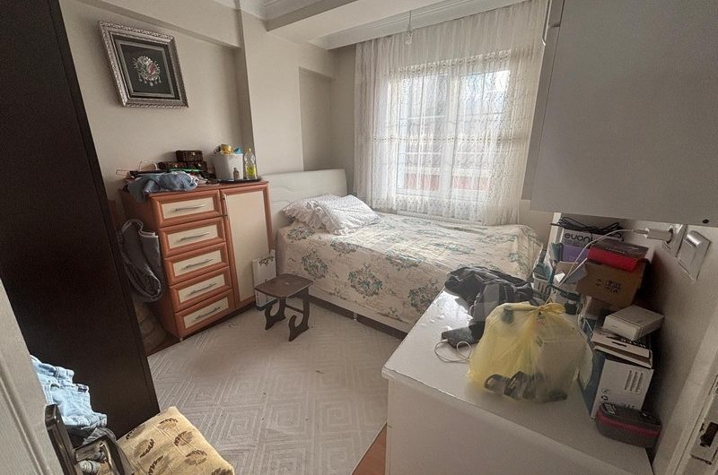 istanbul Bahçelievler cumhuriyet mah de satılık 125m² 3+1- 2.kat daire