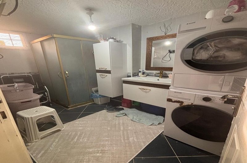 istanbul Bahçelievler cumhuriyet mah de satılık 125m² 3+1- 2.kat daire