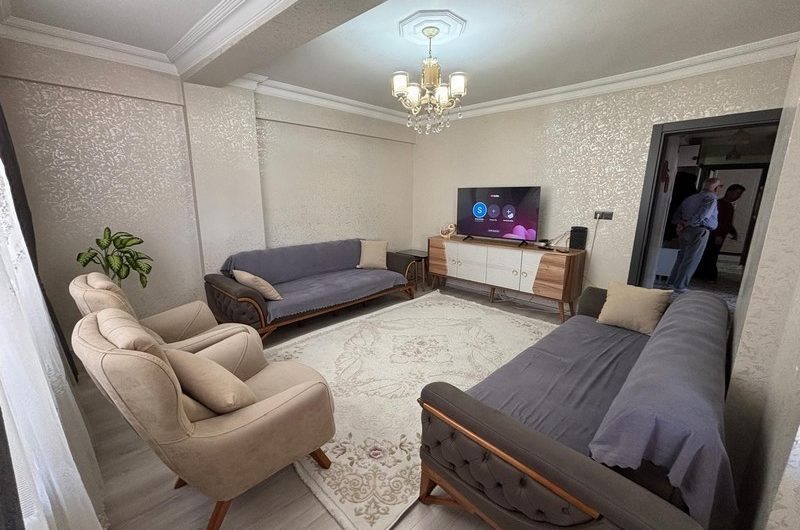 istanbul Bahçelievler soğanlı mah de satılık 200m² 5+1- dubleks.kat daire