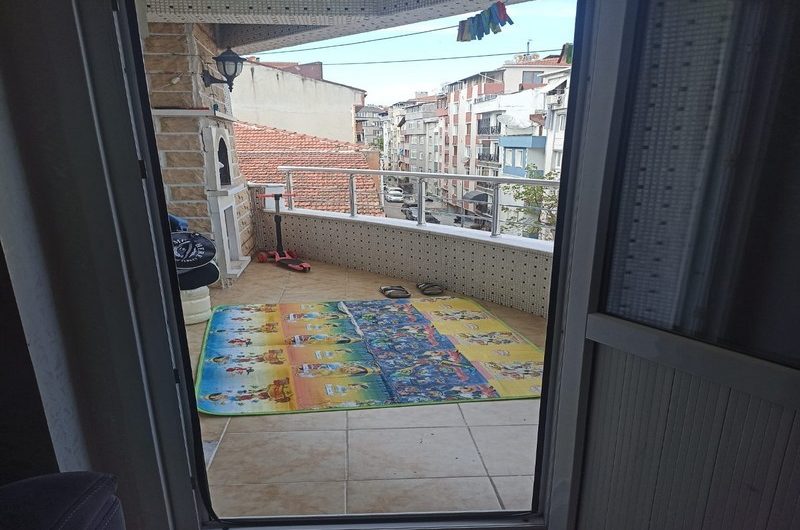 istanbul Bahçelievler soğanlı mah de satılık 200m² 5+1- dubleks.kat daire