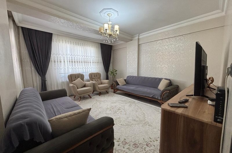 istanbul Bahçelievler soğanlı mah de satılık 200m² 5+1- dubleks.kat daire