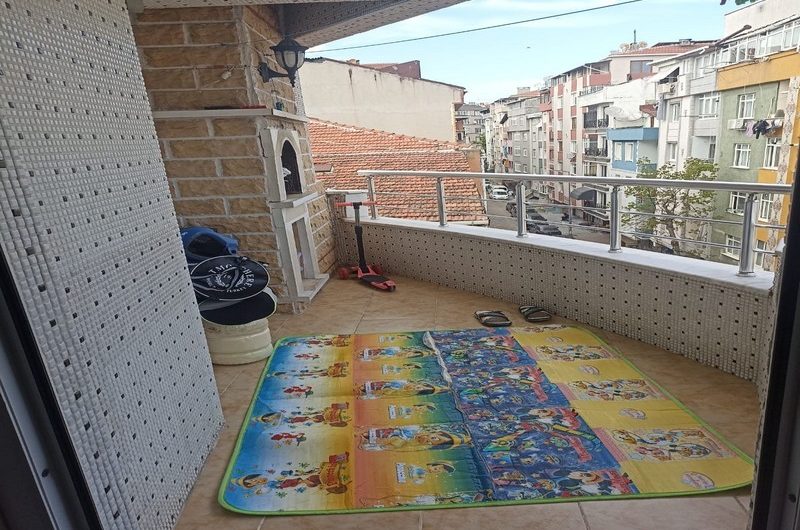 istanbul Bahçelievler soğanlı mah de satılık 200m² 5+1- dubleks.kat daire