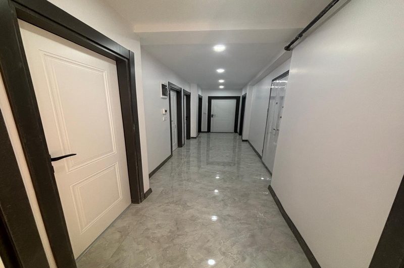 istanbul Bahçelievler soğanlı mah de satılık 145m² 3+1- 2.kat daire