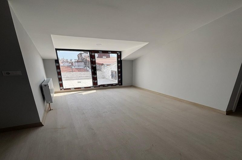 istanbul Bahçelievler soğanlı mah de satılık 125m² 3+1- dubleks.kat daire