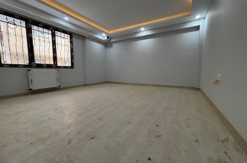 istanbul Bahçelievler soğanlı mah de satılık 88m² 2+1- yüksek giriş.kat daire