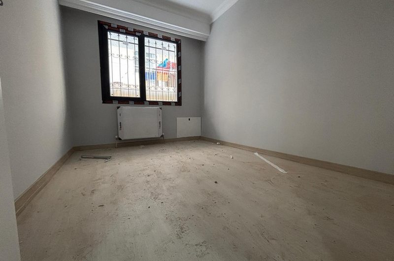 istanbul Bahçelievler soğanlı mah de satılık 88m² 2+1- yüksek giriş.kat daire