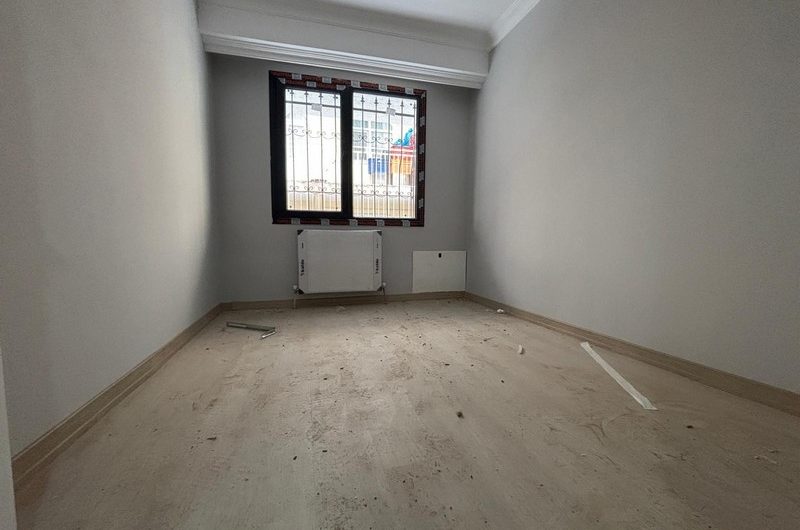 istanbul Bahçelievler soğanlı mah de satılık 88m² 2+1- yüksek giriş.kat daire