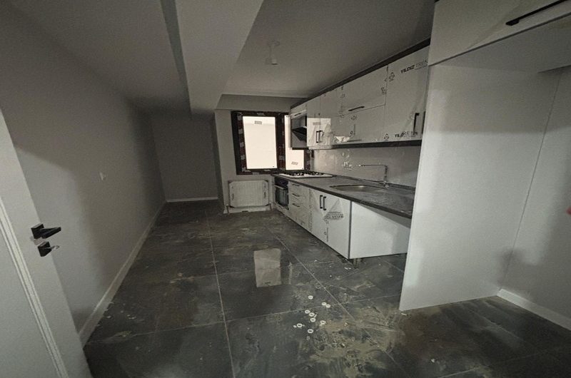 istanbul Bahçelievler soğanlı mah de satılık 88m² 2+1- yüksek giriş.kat daire