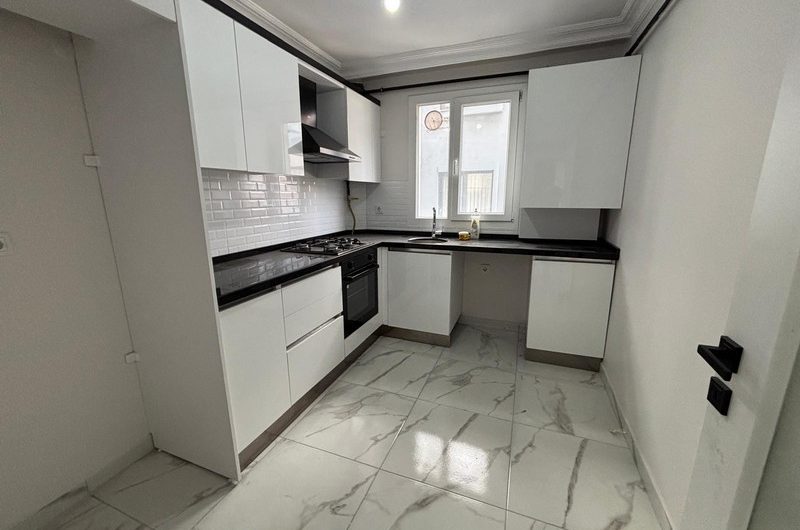 istanbul Bahçelievler kocasinan mah de satılık 90m² 2+1- 2.kat daire