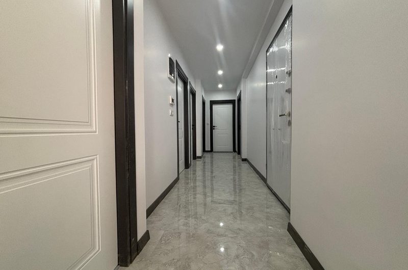 istanbul Bahçelievler soğanlı mah de satılık 145m² 3+1- 2.kat daire