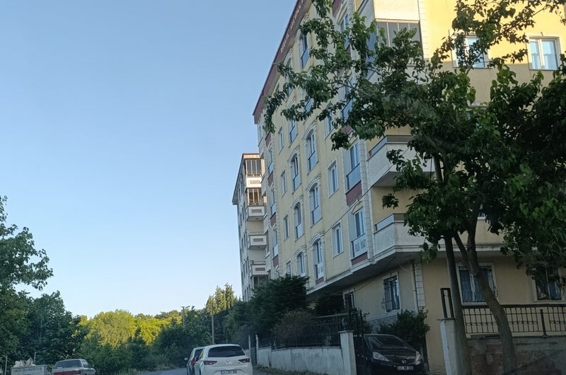 istanbul Arnavutköy hastane mah de  havalimanına yakın satılık 140 m² 3+1 – 3. kat daire