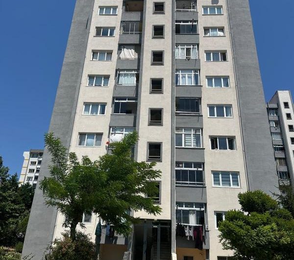 istanbul Arnavutköy hadımköy mah de  havalimanına yakın site içinde satılık 75 m² 2+1 -6. kat daire