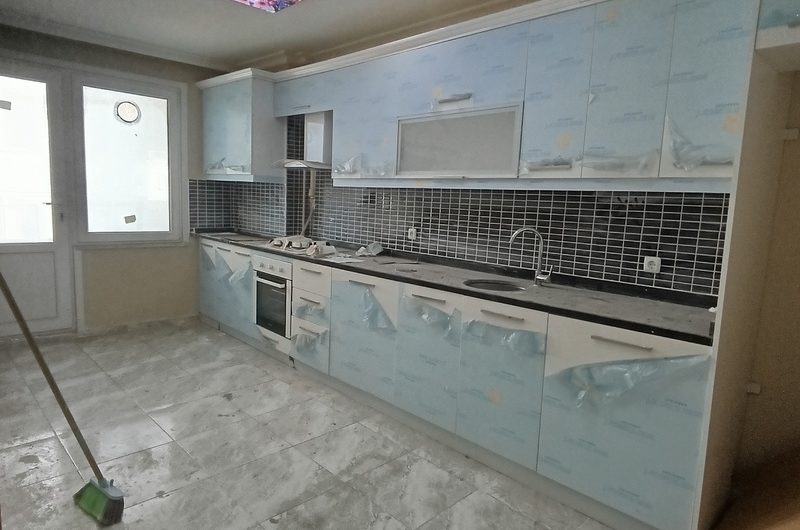 istanbul Arnavutköy hastane mah de  havalimanına yakın satılık 140 m² 3+1 – 3. kat daire