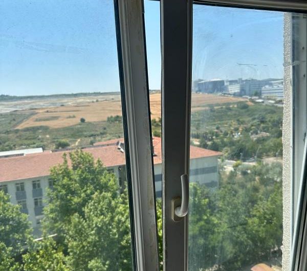 istanbul Arnavutköy hadımköy mah de  havalimanına yakın site içinde satılık 75 m² 2+1 -6. kat daire