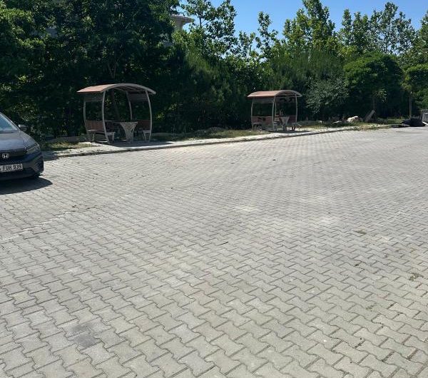istanbul Arnavutköy hadımköy mah de  havalimanına yakın site içinde satılık 75 m² 2+1 -6. kat daire