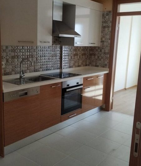 hadımköy mah de  havalimanına yakın site içinde satılık 115 m² 2+1 – 2. kat daire