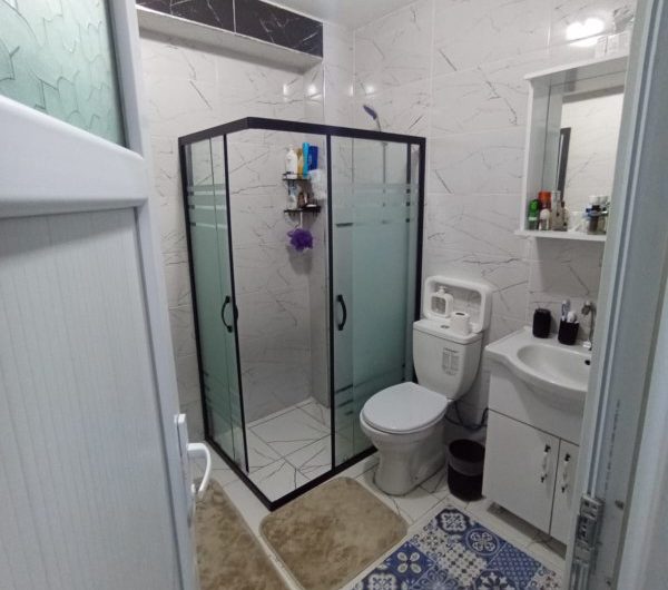 istanbul Arnavutköy yunus emre mah de havalimanına yakın satılık 85m² 2+1 –bahçe.kat daire